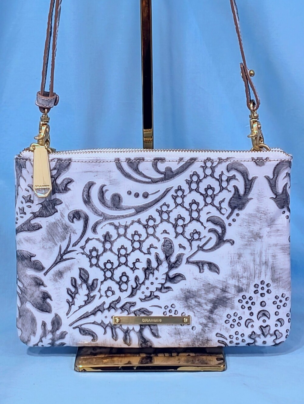 ‼️RARE‼️NWOT Brahmin Peri in White Damask